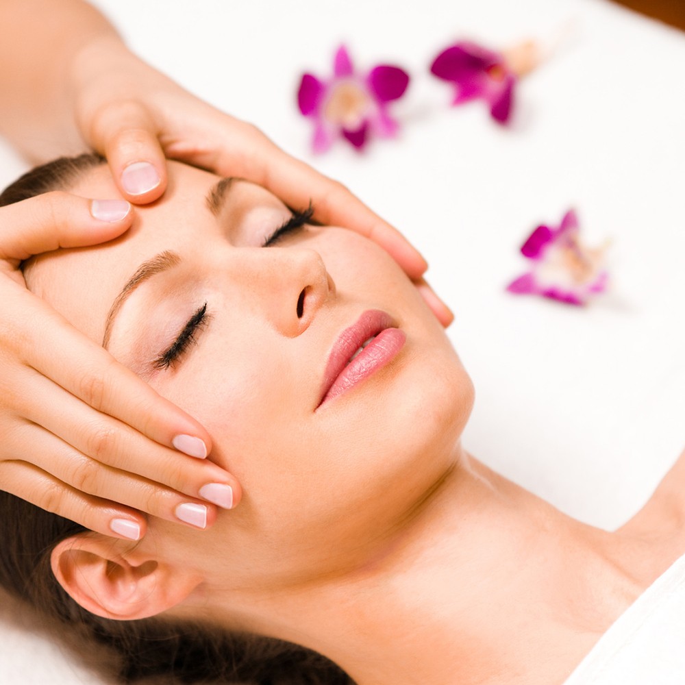 Tổng Hợp Những Lợi ích Bất Ngờ Của Massage Mặt